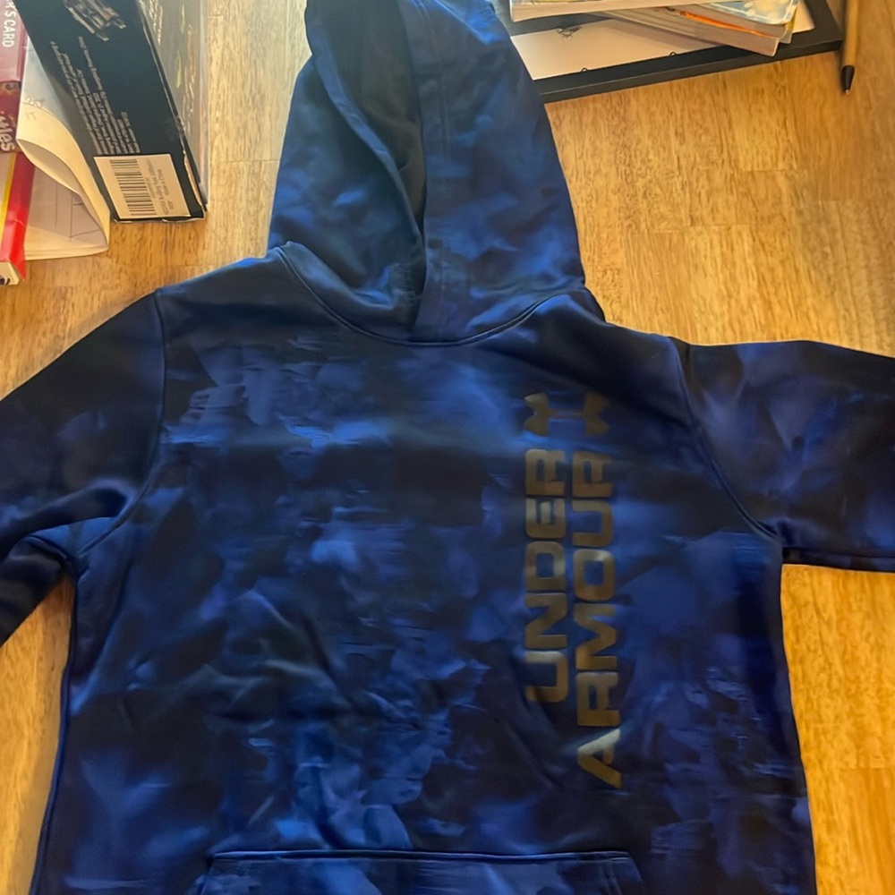 Boys sweat shirt